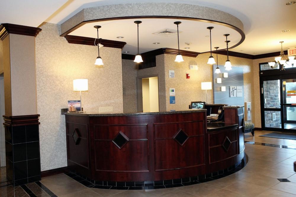 Holiday Inn Express And Suites Springfield Medical District By Ihg Εξωτερικό φωτογραφία