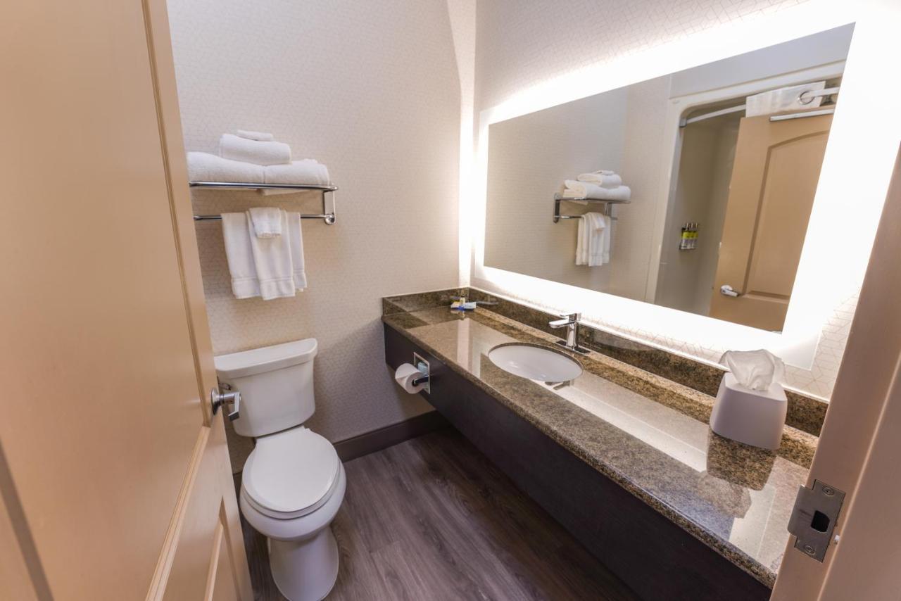 Holiday Inn Express And Suites Springfield Medical District By Ihg Εξωτερικό φωτογραφία